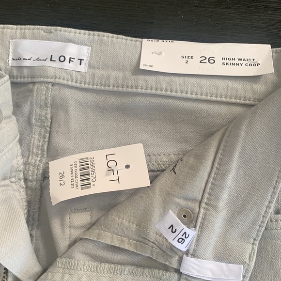 NWT Loft Cropped High Waisted Jeans - Picture 3 of 6